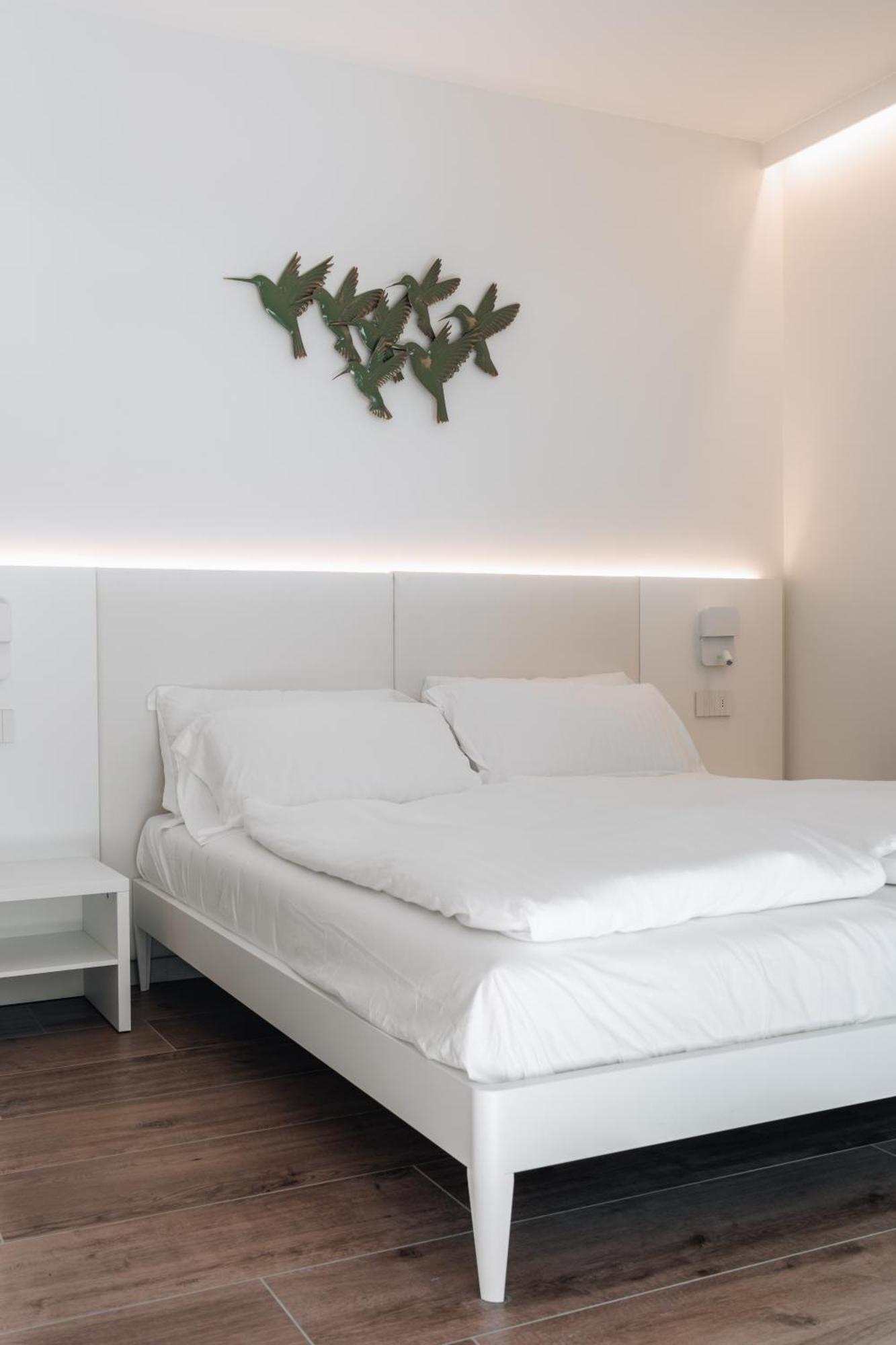 Sea Breeze Aparthotel Caorle Exteriör bild